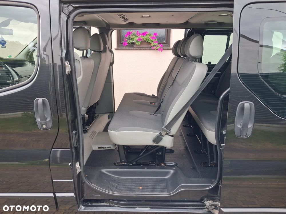 Opel Vivaro L2H1 2.9t Essentia - 11