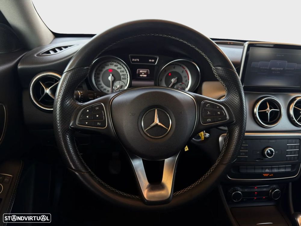 Mercedes-Benz CLA 200 - 13