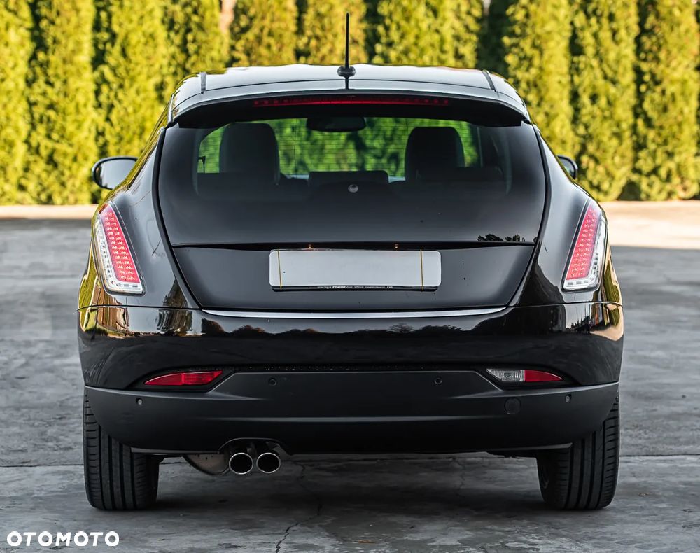 Lancia Delta 1.9 MultiJet 16V Twinturbo Gold - 11