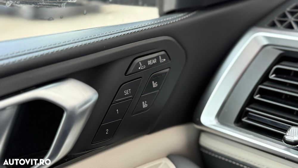 BMW X7 M60i xDrive AT MHEV - 19