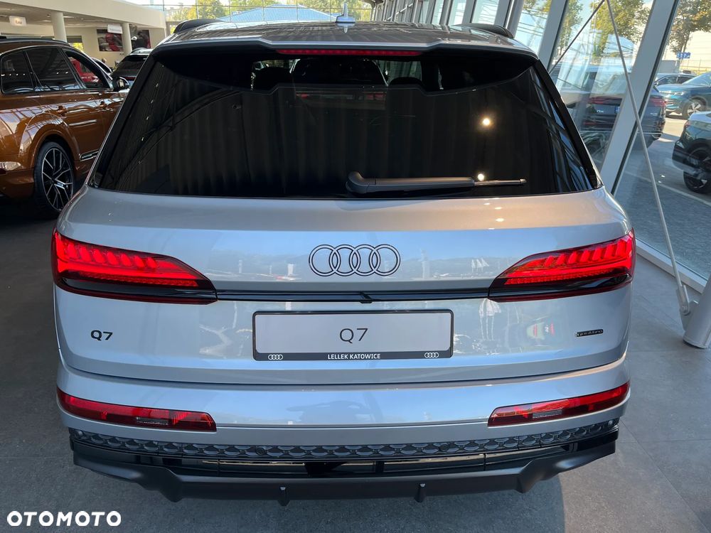 Audi Q7 - 8