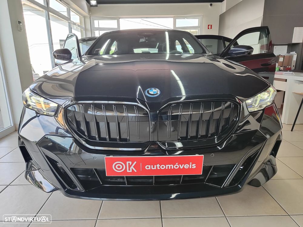 BMW 530 e Pack Desportivo M — fotografia 21