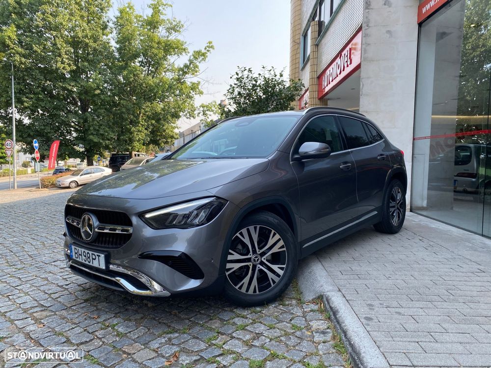 Mercedes-Benz GLA 200 Progressive - 2