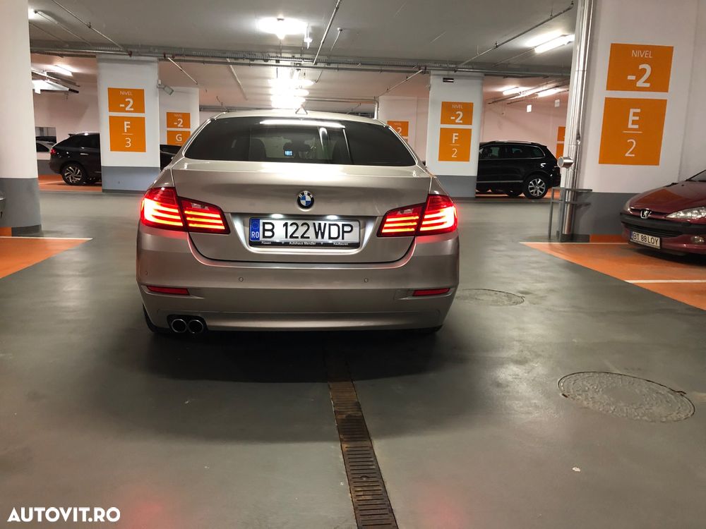BMW Seria 5 525d xDrive AT - 5