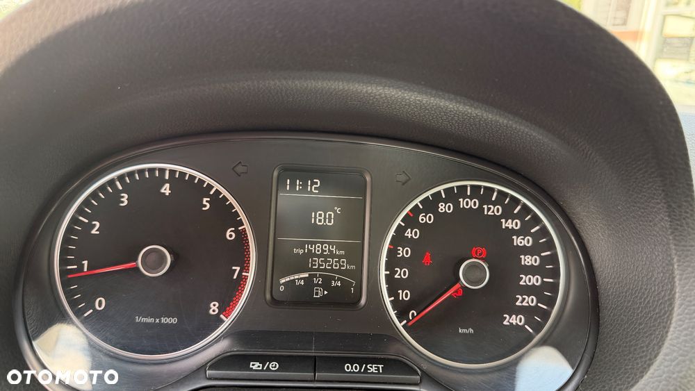 Volkswagen Polo 1.4 16V Comfortline - 9