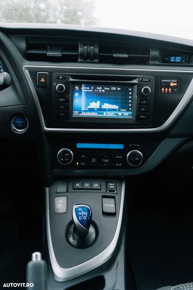 Toyota Auris - 17