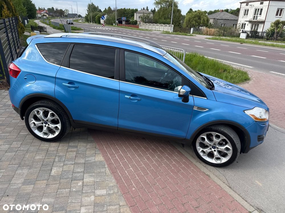 Ford Kuga 2.5 4x4 Titanium - 4