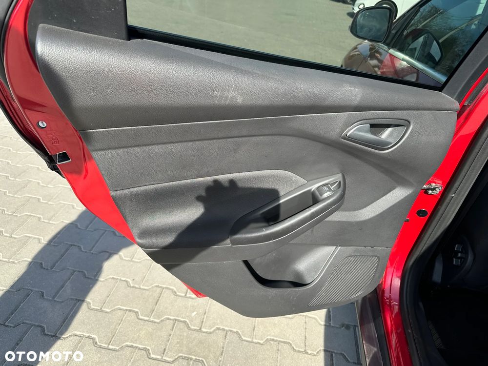 Ford Focus 1.6 SYNC Edition - 21