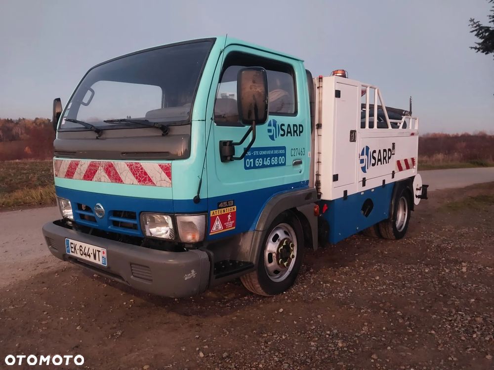 Nissan Cabstar - 24