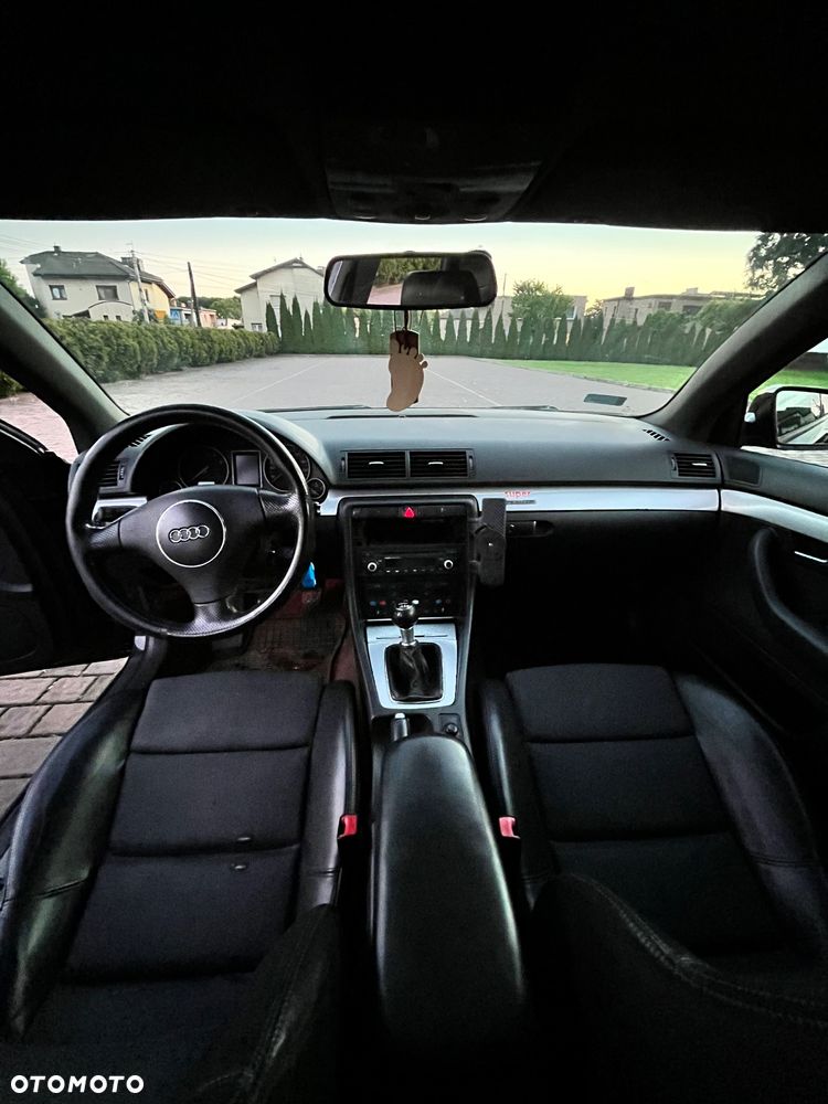 Audi A4 Avant 1.8T Quattro - 10