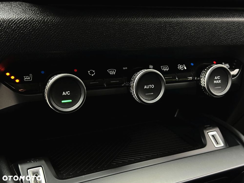 Citroën C4 PureTech 100 Stop&Start FEEL - 31