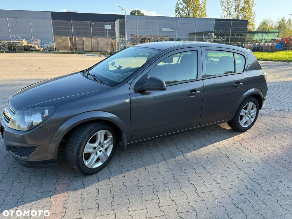 Opel Astra 1.6 Sport - 1