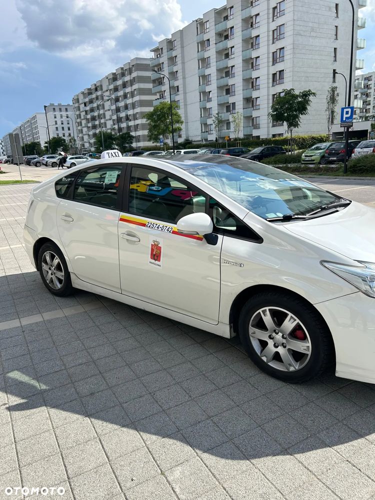 Toyota Prius 1.8 Hybrid Premium - 3
