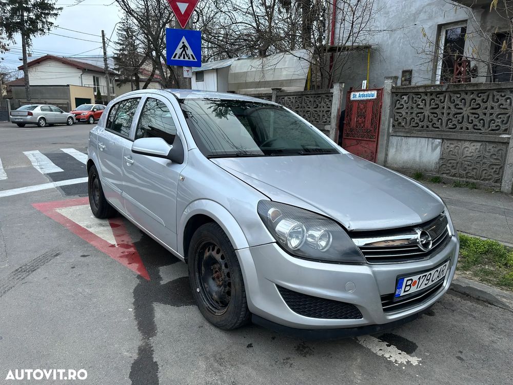 Opel Astra 1.6 Enjoy - 1