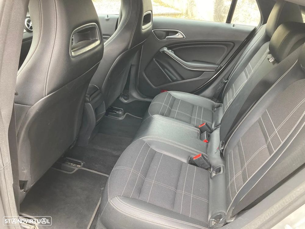 Mercedes-Benz CLA 200 d Shooting Brake - 24