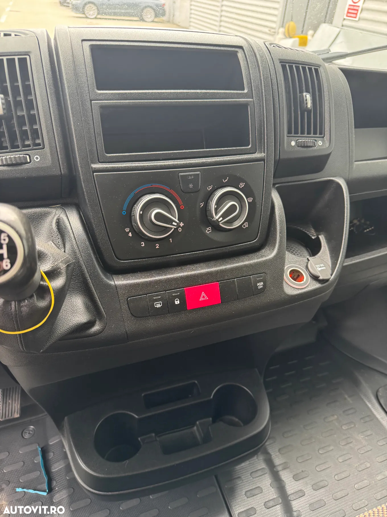 Peugeot BOXER - 12