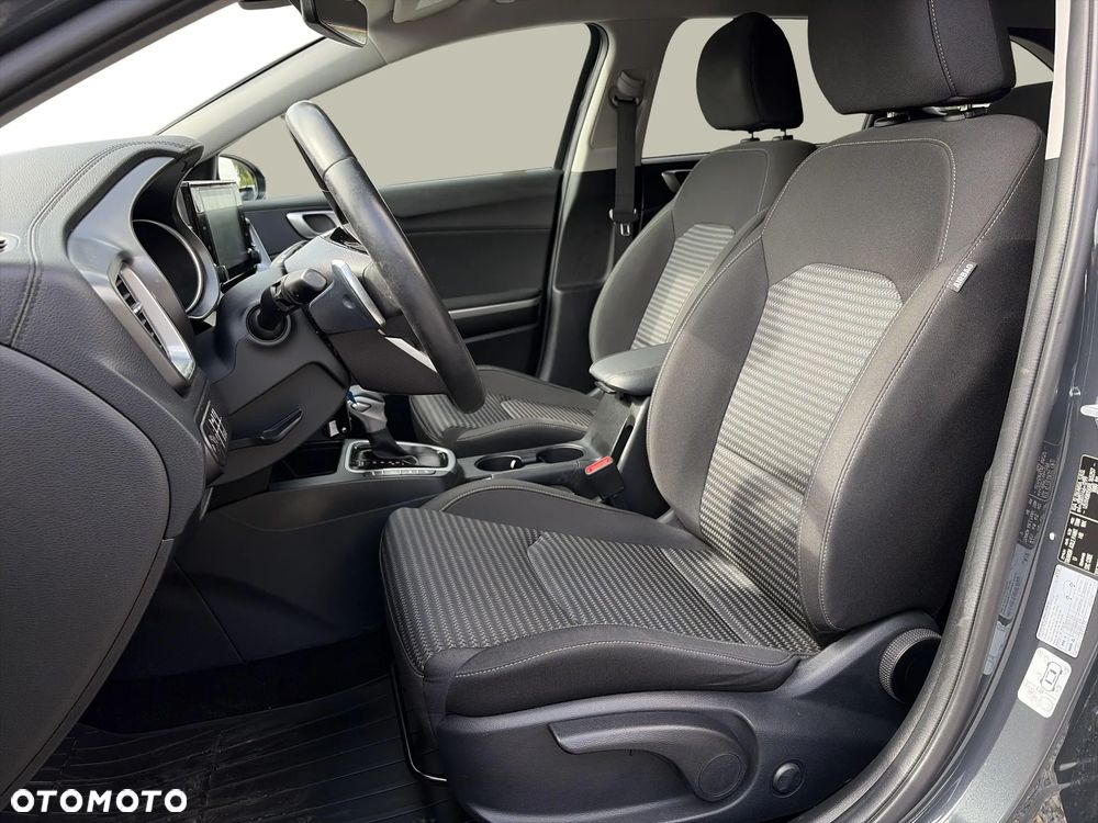 Kia Ceed 1.5 T-GDI M DCT - 10