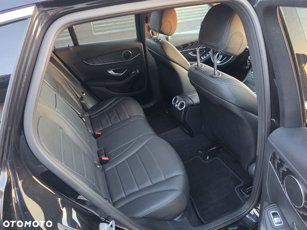 Mercedes-Benz GLC - 15