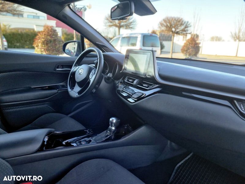 Toyota C-HR Lounge - 14