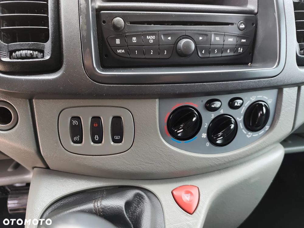 Renault Trafic - 11