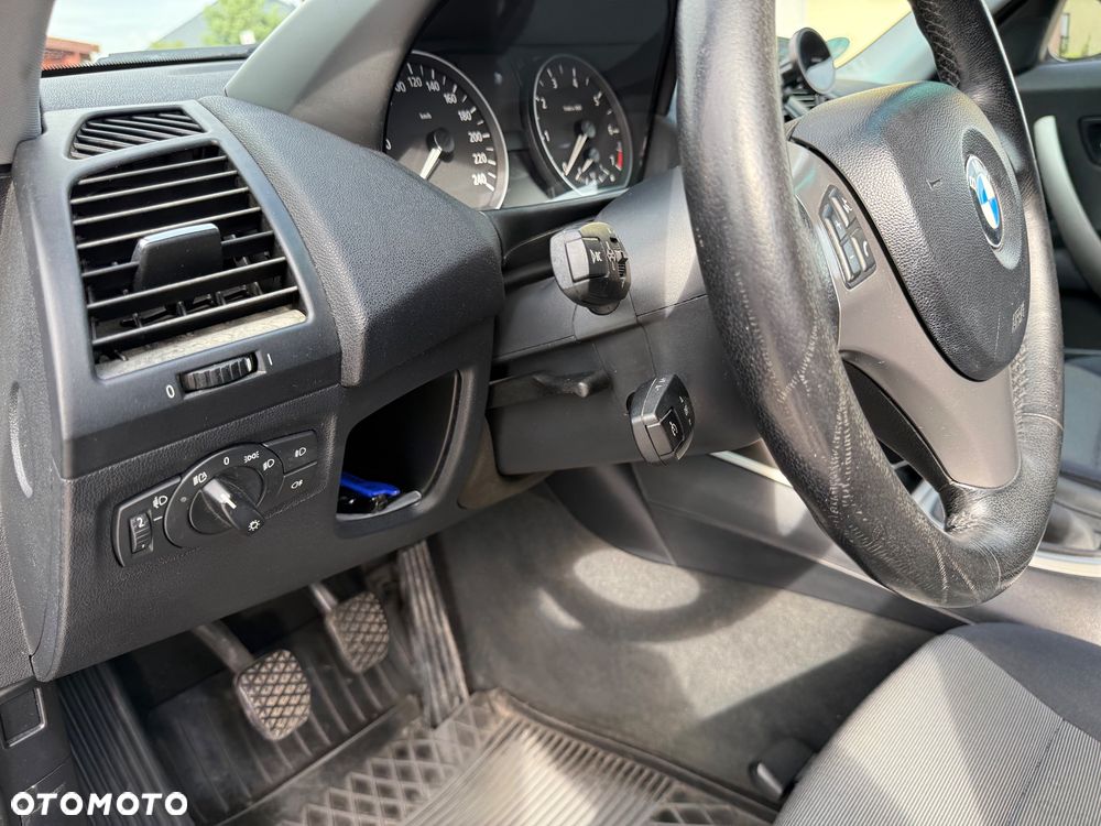 BMW Seria 1 - 21