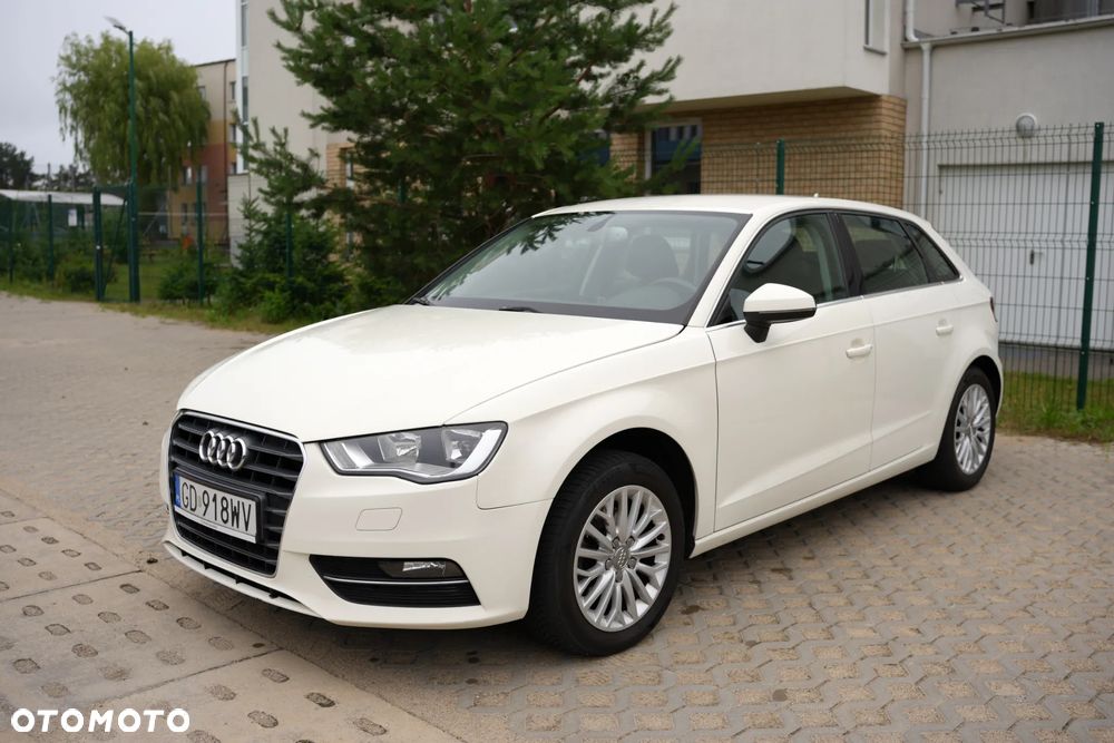 Audi A3 Sportback 1.4 TFSI Ambiente S tronic - 2