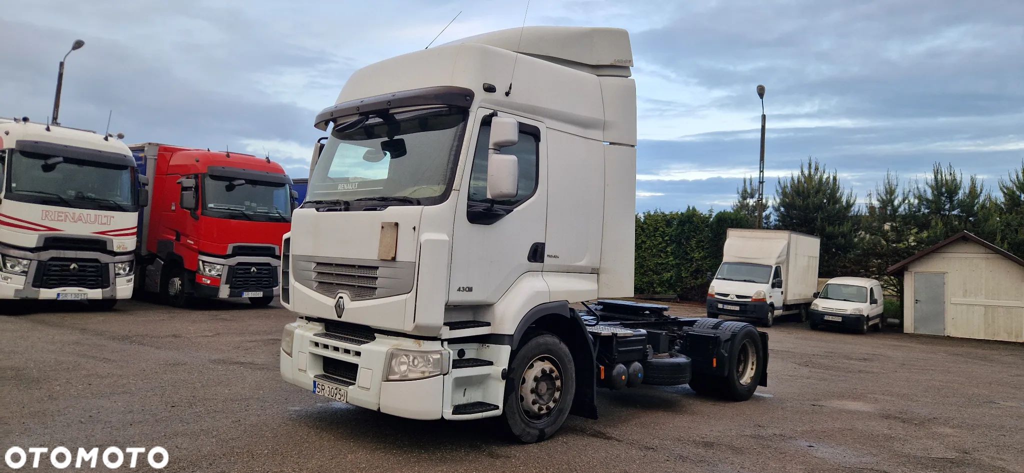 Renault Premium - 1