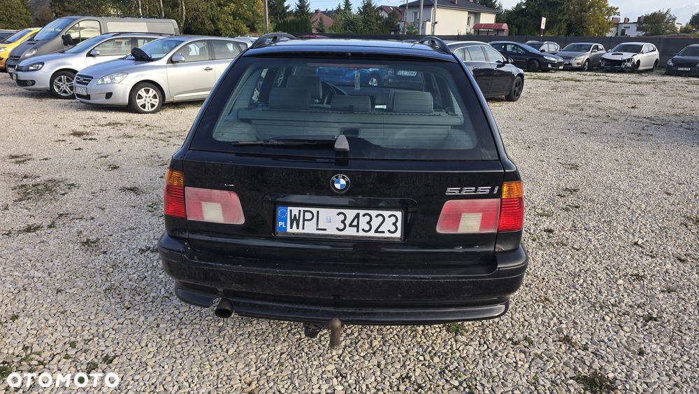 BMW Seria 5 - 12