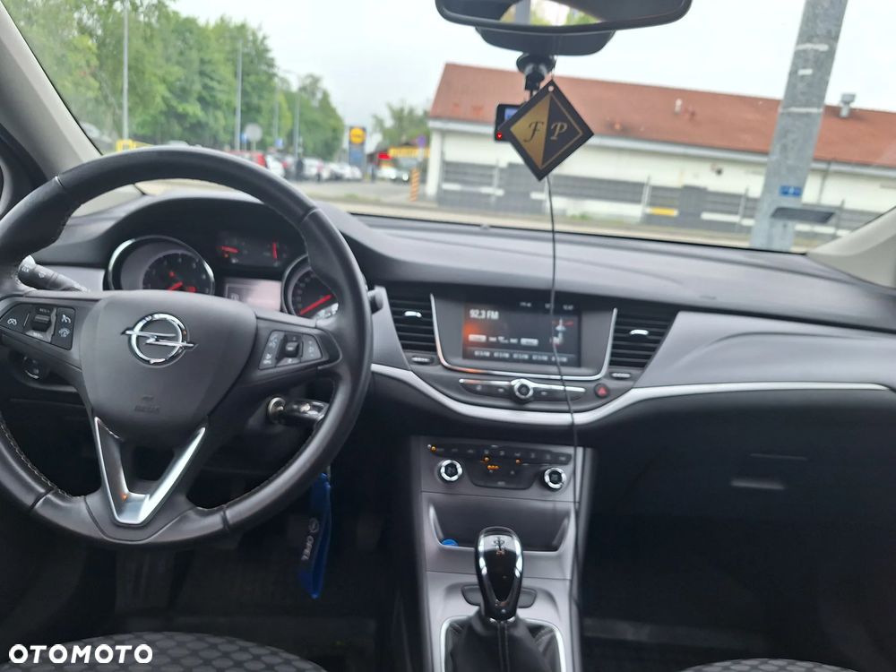 Opel Astra - 4