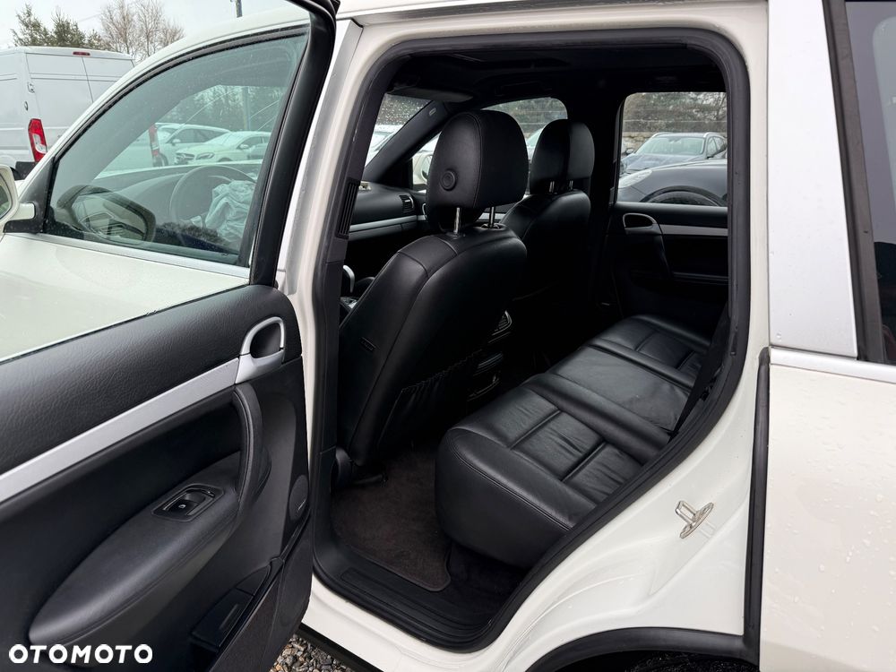 Porsche Cayenne Diesel - 16