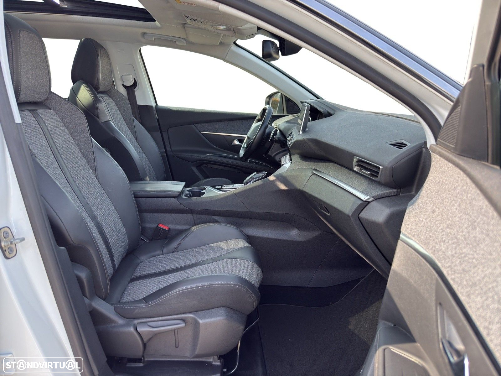 Peugeot 5008 1.6 BlueHDi Allure EAT6 J18 - 14