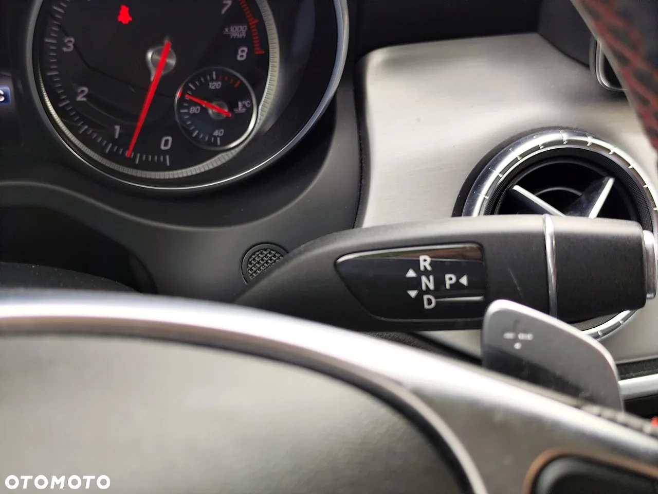 Mercedes-Benz CLA 250 4-Matic AMG Line - 21