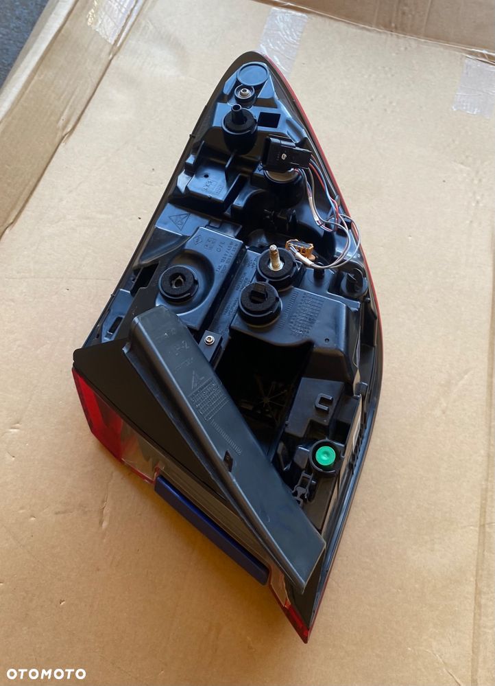 RENAULT CAPTUR 2 II LAMPA TYLNA LEWA W BŁOTNIK BŁOTNIKA LEWY TYŁ TYLNIA LEWA 265558746R - 7