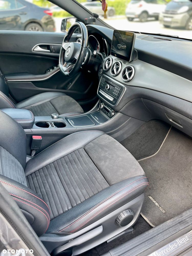 Mercedes-Benz CLA 200 7G-DCT AMG Line - 15