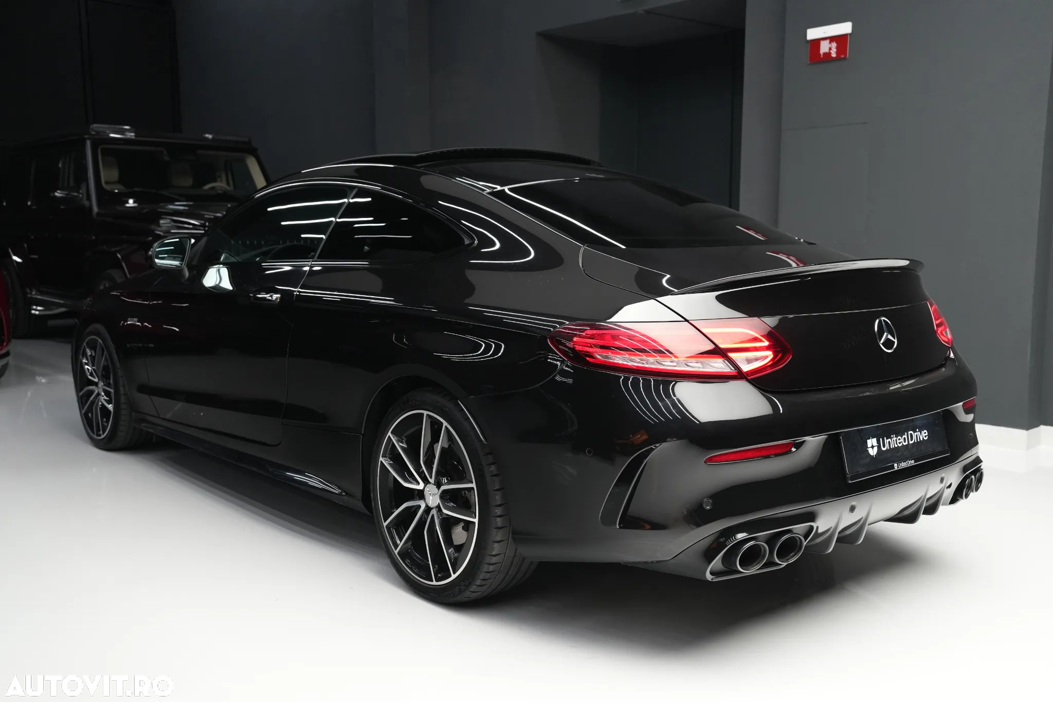 Mercedes-Benz C AMG 43 Coupe 4Matic 9G-TRONIC - 29