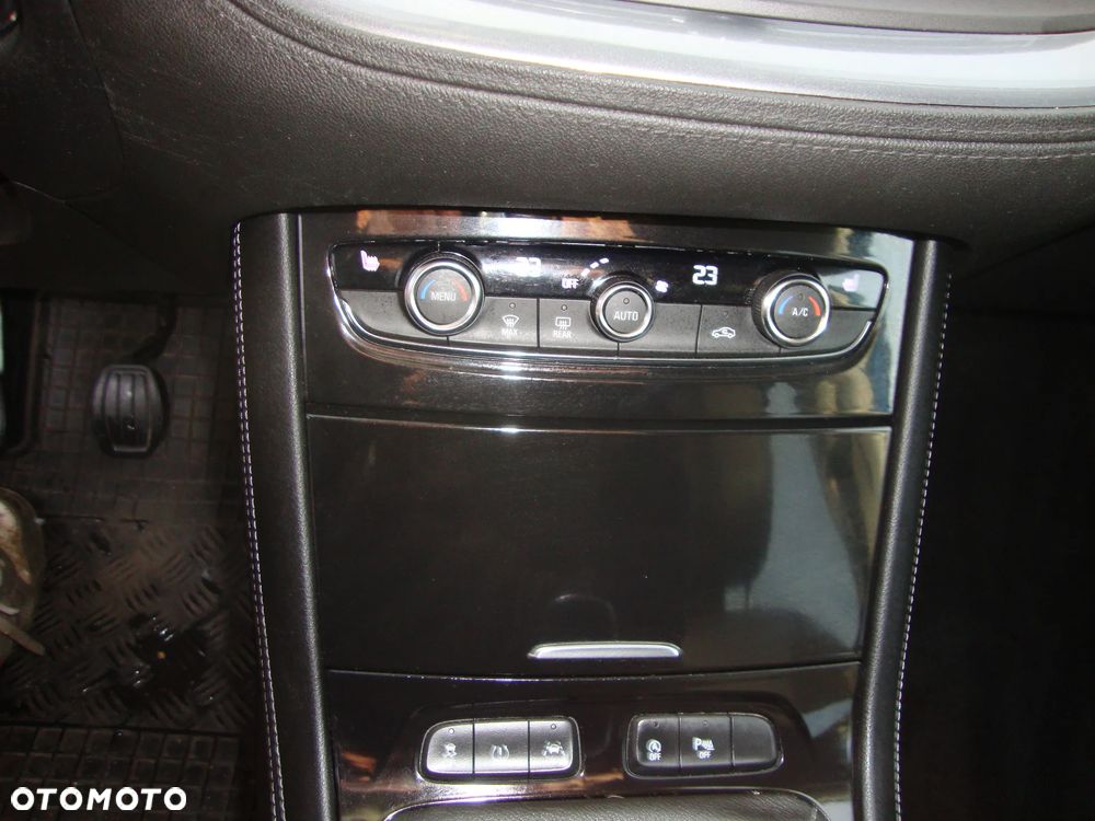 Opel Grandland X - 15