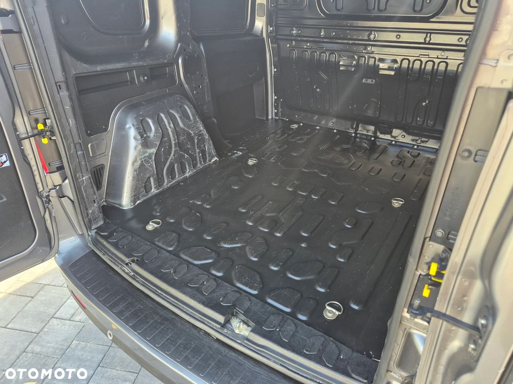 Fiat Doblo - 8