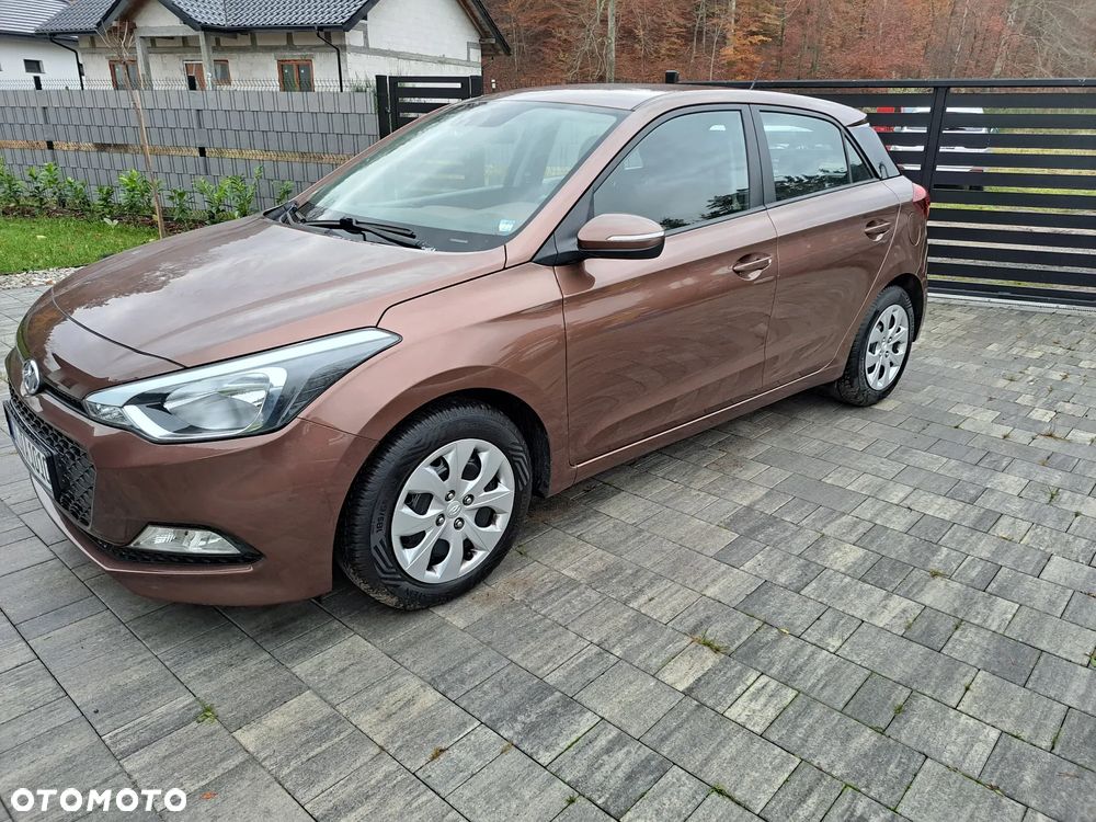 Hyundai i20 1.1 CRDi Trend - 9