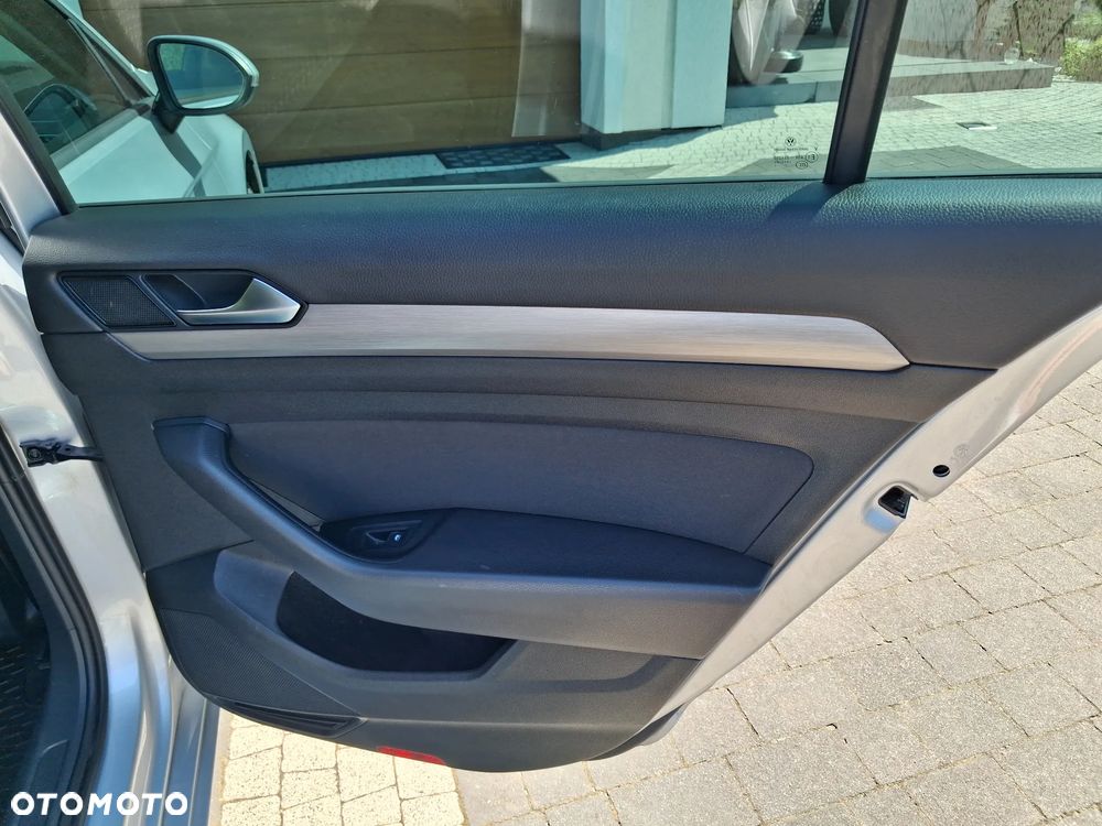 Volkswagen Passat 2.0 TDI EVO Business - 15