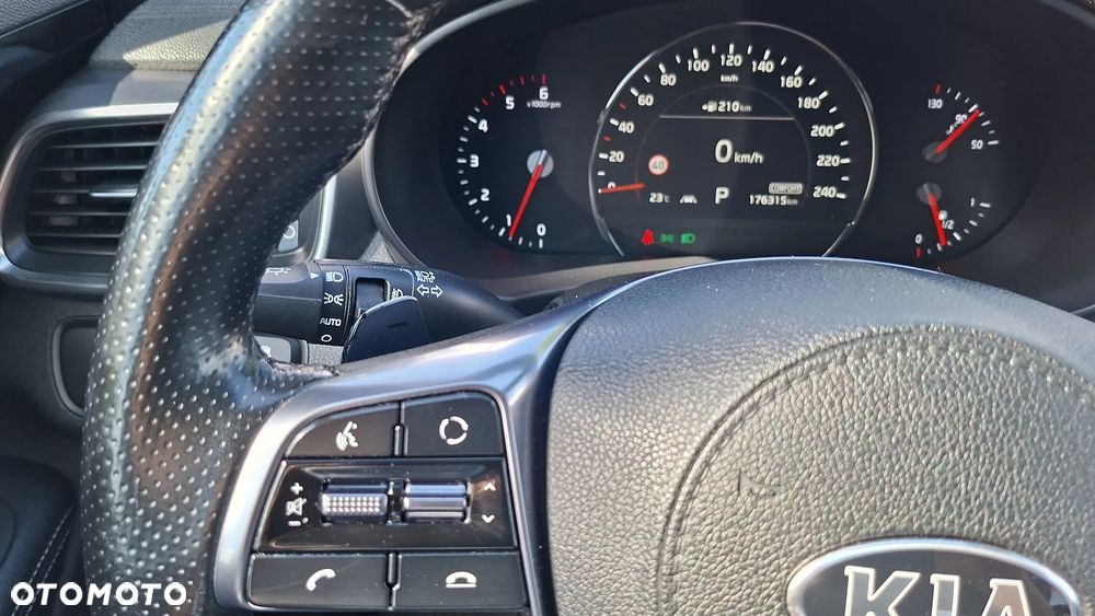 Kia Sorento 2.0 CRDI GT Line - 28