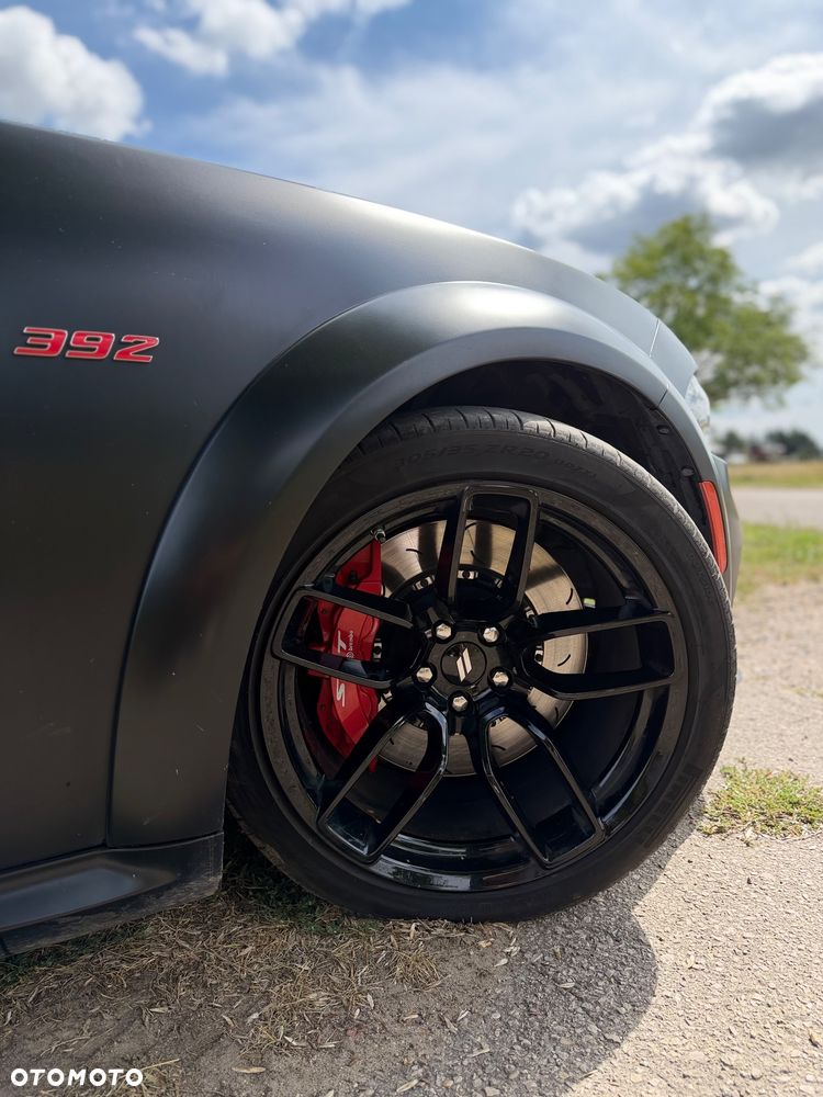 Dodge Charger 6.4 Scat Pack Widebody - 17