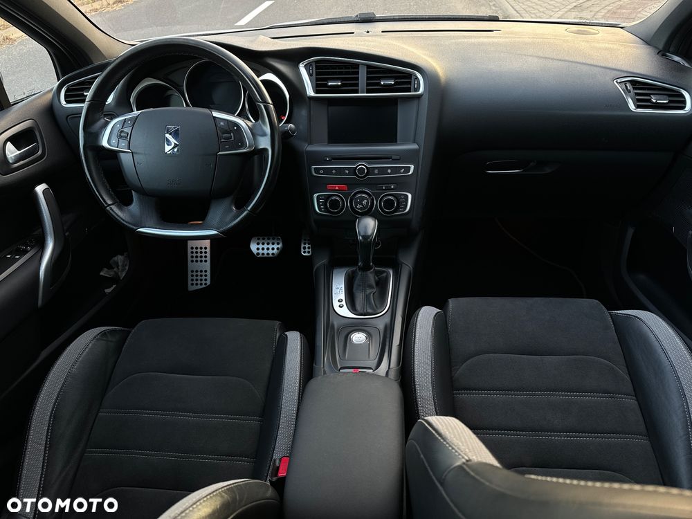 DS Automobiles DS 4 - 7