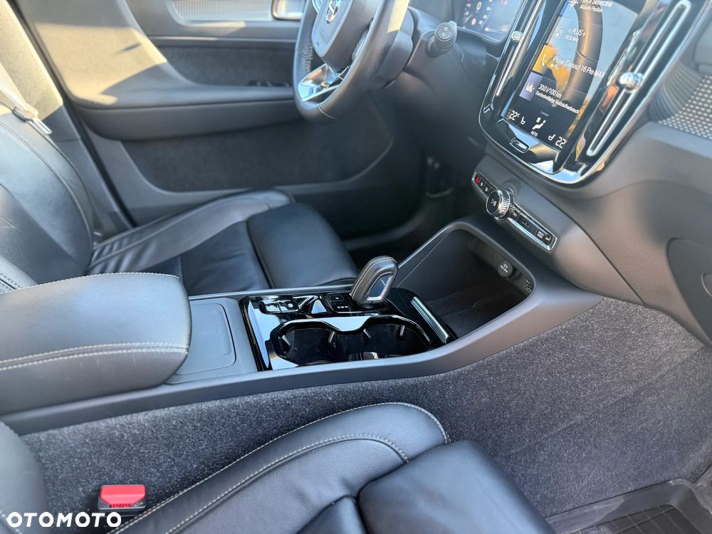 Volvo XC 40 B4 B R-Design - 17