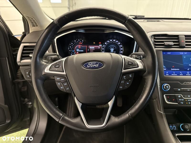 Ford Mondeo - 13