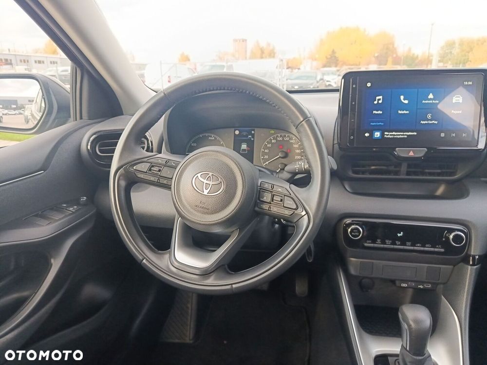 Toyota Yaris - 12