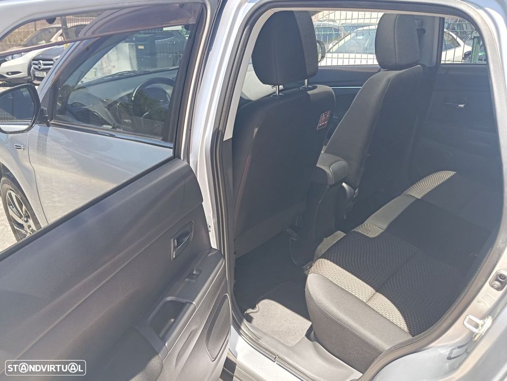 Mitsubishi ASX 1.6 Intense - 14