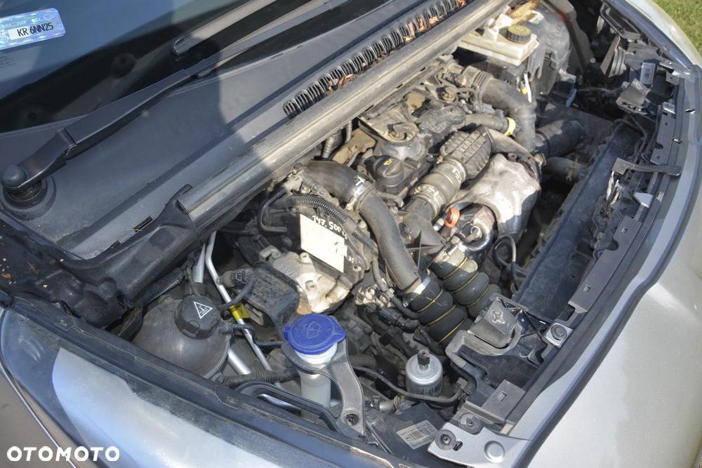 Peugeot 5008 1.6 HDi Active 7os - 21