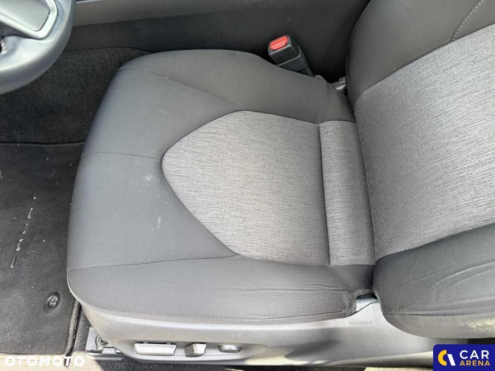 Toyota Camry - 13