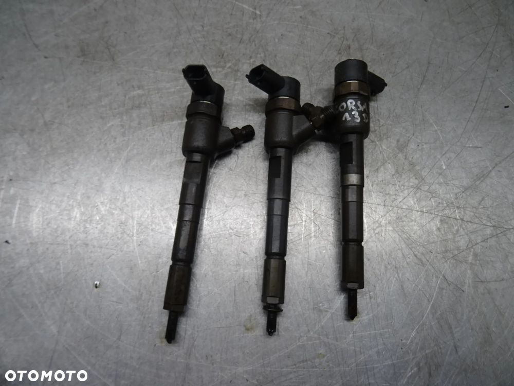 OPEL CORSA D 5D 06-10 1.3CDTI WTRYSKIWACZ 0445110083 - 1