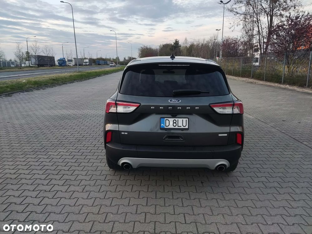 Ford Kuga - 4